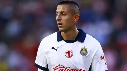 2. Roberto Alvarado (Chivas), winger, 219 minutes